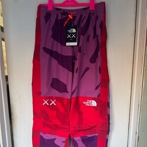 NWT XX KAWS Mountain Light Snowski Pants Purple Red North Face Snowboard Sz Med